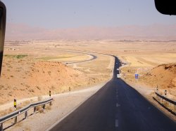 Iran day 9 Shiraz to Isfahan-16a.jpg Iran day 9 Shiraz to Isfahan-16a.jpg