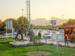 Iran day 11 Isfahan day 1-76a.jpg Iran day 11 Isfahan day 1-76a.jpg