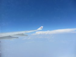 2012-06-22_1118_First sight of blue sky_Beijing to Xian.JPG 2012-06-22_1118_First sight of blue sky_Beijing to Xian.JPG