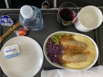 Meal OOL-SYD.jpg Meal OOL-SYD.jpg