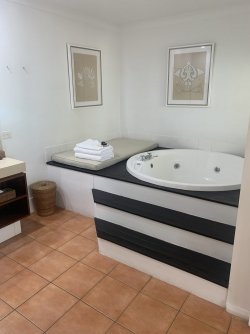 8EF05B9A-7DC4-4646-9359-685492D7D37D.jpeg 8EF05B9A-7DC4-4646-9359-685492D7D37D.jpeg