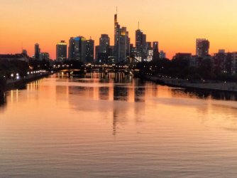 Franfurtnight.jpg Franfurtnight.jpg