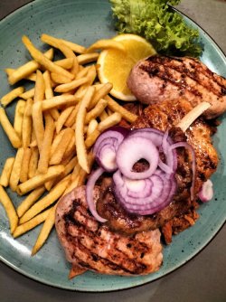 Lambgrill.jpg Lambgrill.jpg