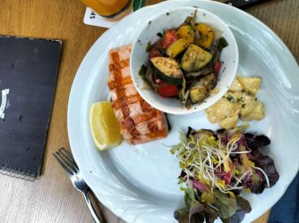 Teamunster1.jpg Teamunster1.jpg