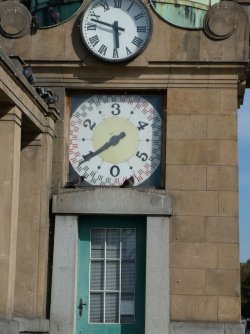 tideclock.JPG tideclock.JPG