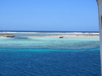 Cruise day 3 islands and reefs (4).JPG Cruise day 3 islands and reefs (4).JPG