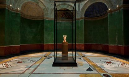 nefertiti-neues-museum.jpg nefertiti-neues-museum.jpg