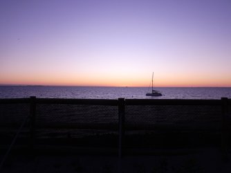 picnicfogbeach3.JPG picnicfogbeach3.JPG