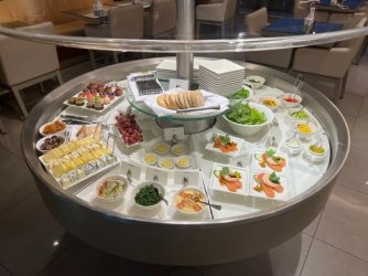 Emirates Lounge 2.jpg Emirates Lounge 2.jpg