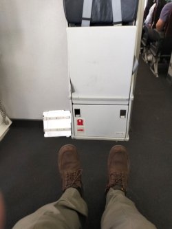 legroom.jpg legroom.jpg