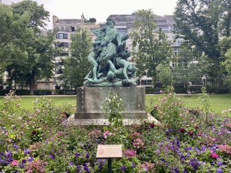 IMG_E0220.JPG IMG_E0220.JPG