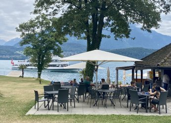 IMG_E0354.JPG IMG_E0354.JPG