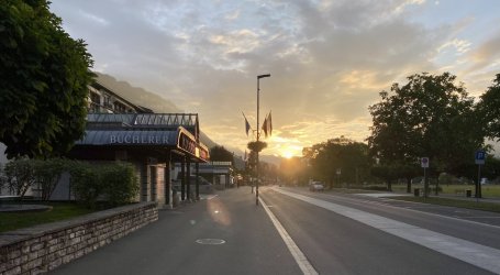 IMG_E0697.JPG IMG_E0697.JPG