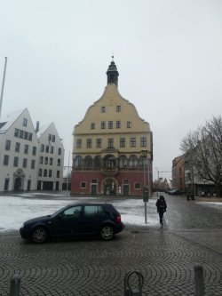 ulm148.jpg ulm148.jpg