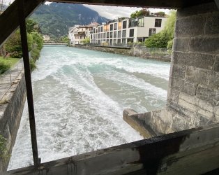 IMG_E0968.JPG IMG_E0968.JPG