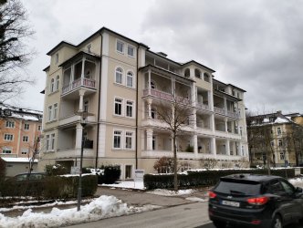 b85.jpg b85.jpg
