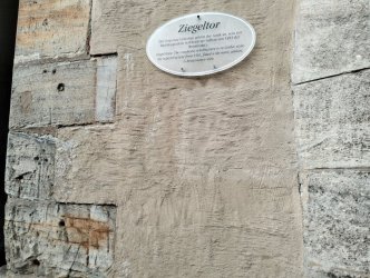 n95.jpg n95.jpg