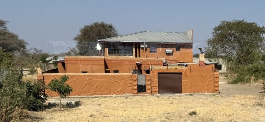 IMG_E2037.JPG IMG_E2037.JPG