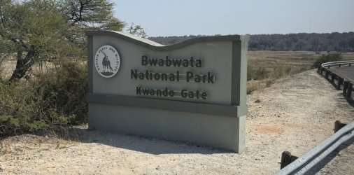 IMG_E2054.JPG IMG_E2054.JPG