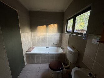 IMG_2108.JPG IMG_2108.JPG