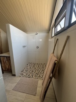 IMG_2460.JPG IMG_2460.JPG