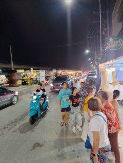 IMG_20241013_202919053_HDR_AE.jpg IMG_20241013_202919053_HDR_AE.jpg