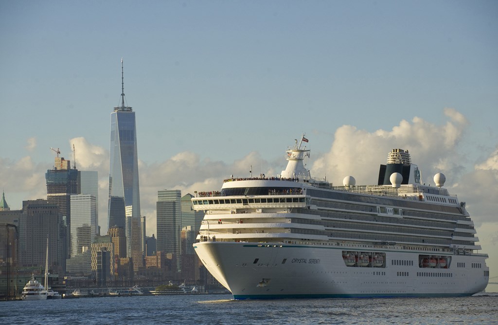 www.cruiseindustrynews.com