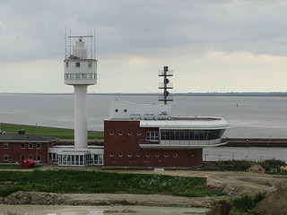 29470592216_449c6ac636_n.jpg