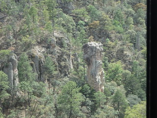 27292668717_de047b9b91_n.jpg